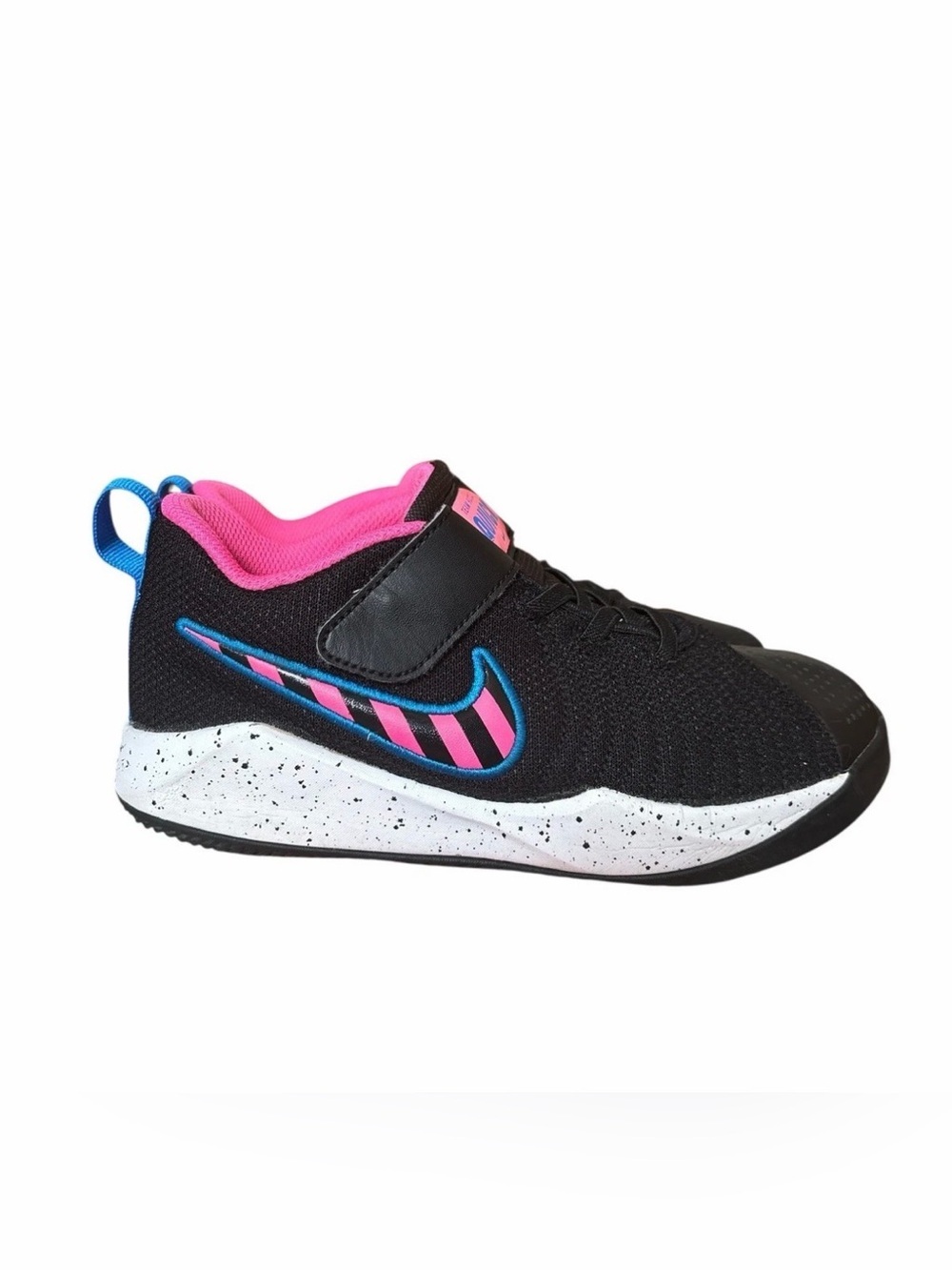 Nike Team Hustle Basketball Shoes 2Y